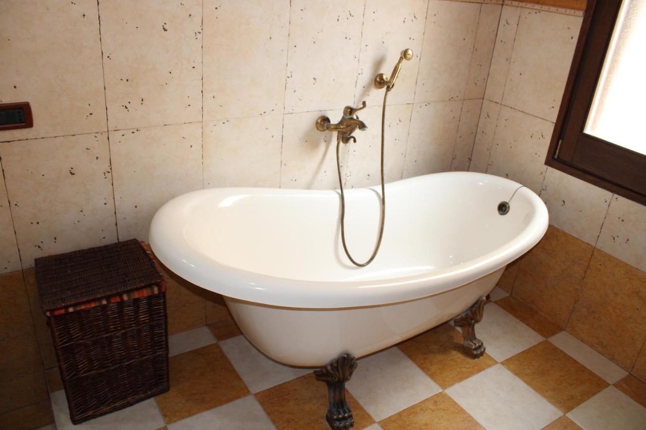 B&B Casa Giuliana Balestrate Bagian luar foto