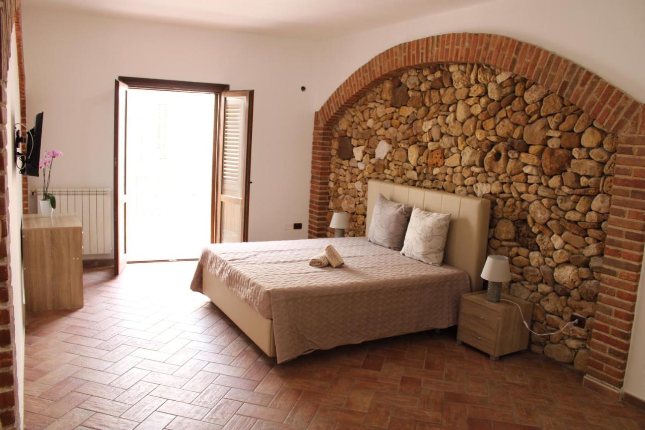 B&B Casa Giuliana Balestrate Bagian luar foto
